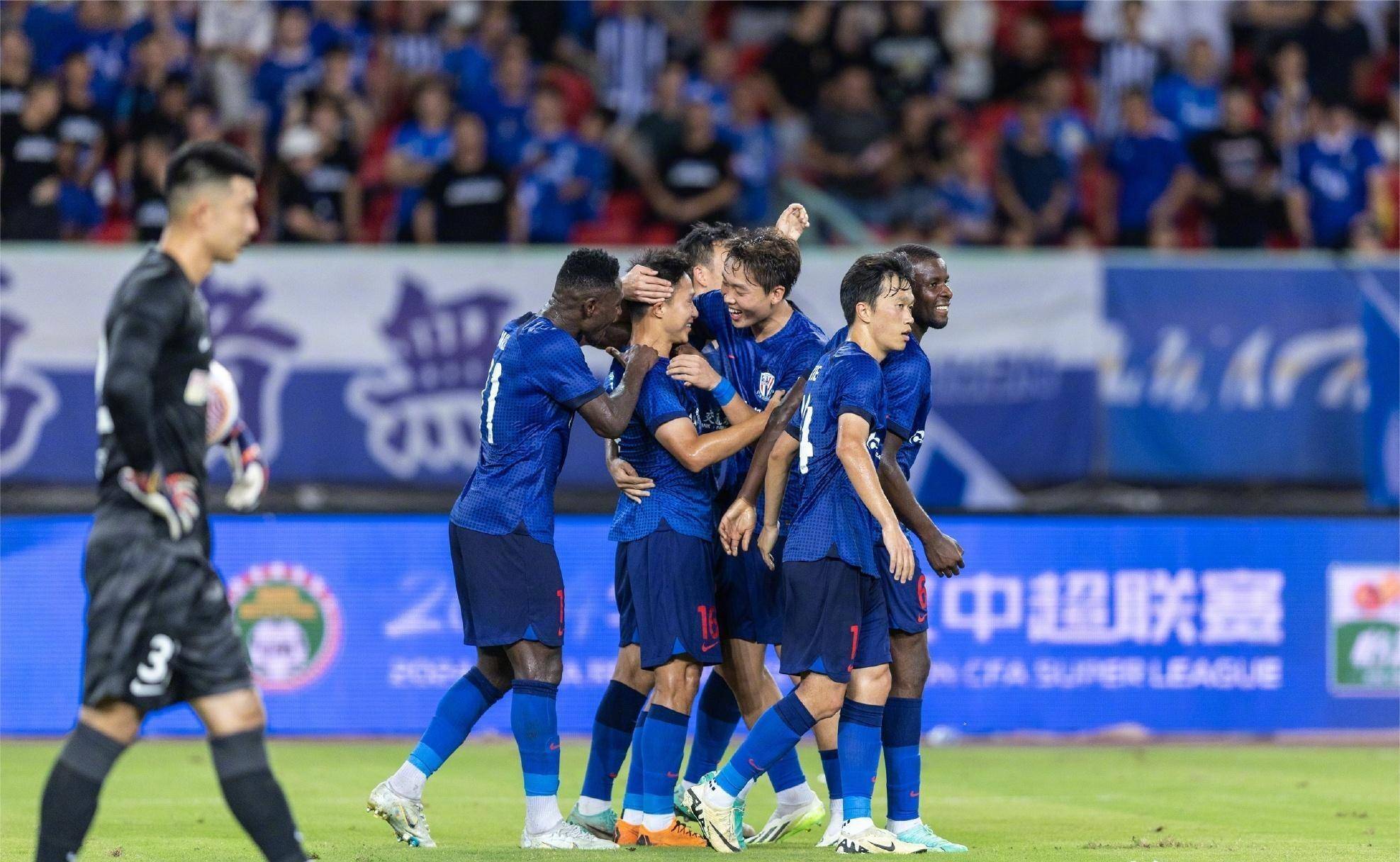 果断换帅，球队士气大涨备战关键赛事的简单介绍