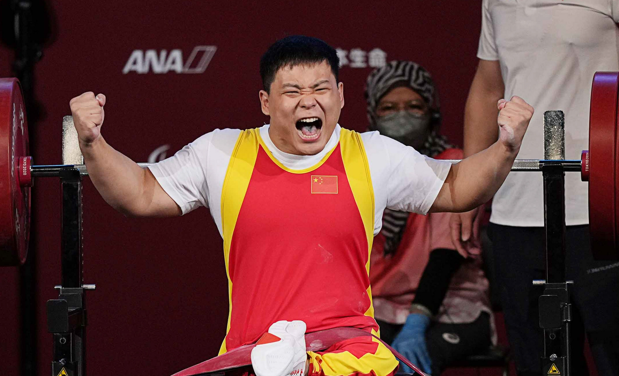 金牌选手神勇夺冠，荣耀时刻斩获的简单介绍