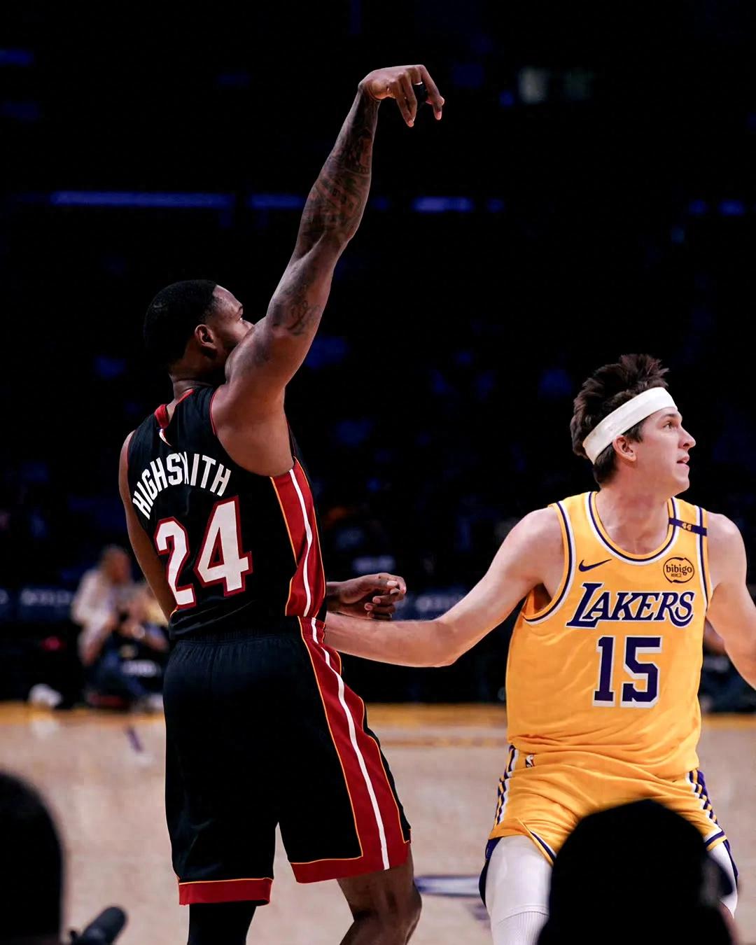 包含热火队球员状态火热，领先对手的词条