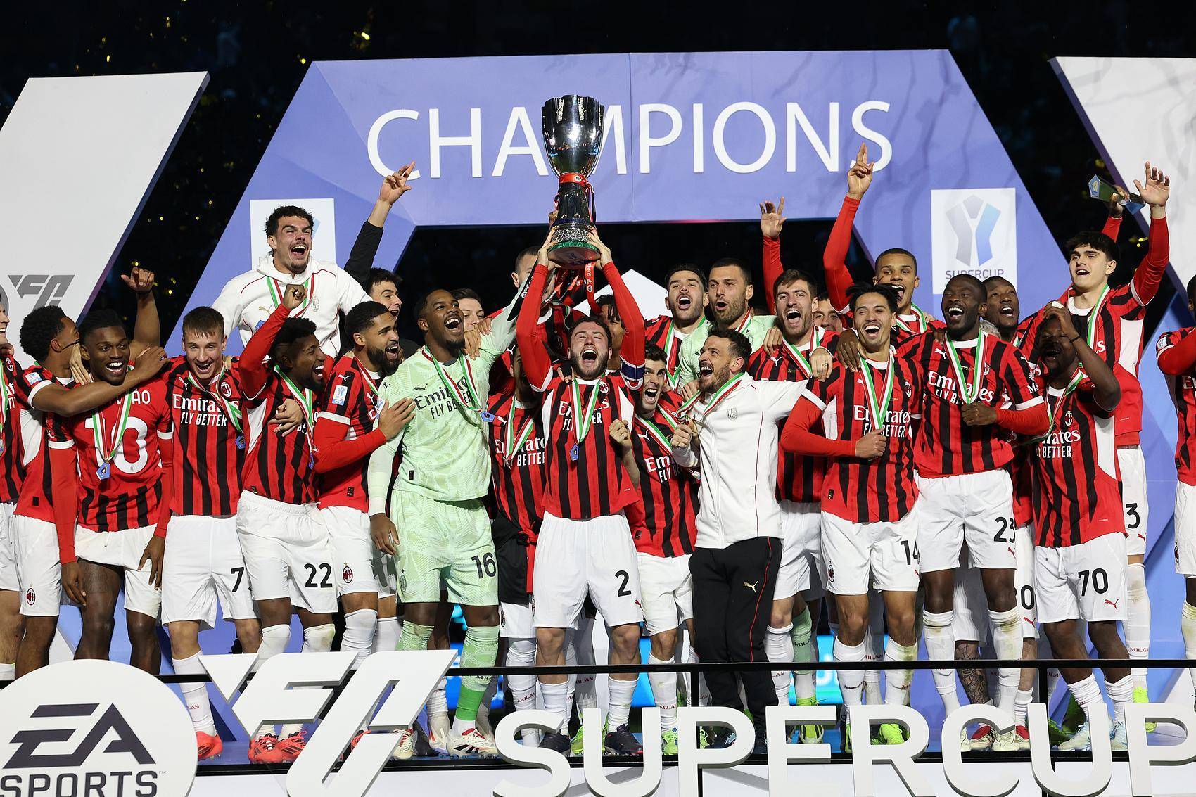 国际米兰遭遇两连败，联赛排名下滑