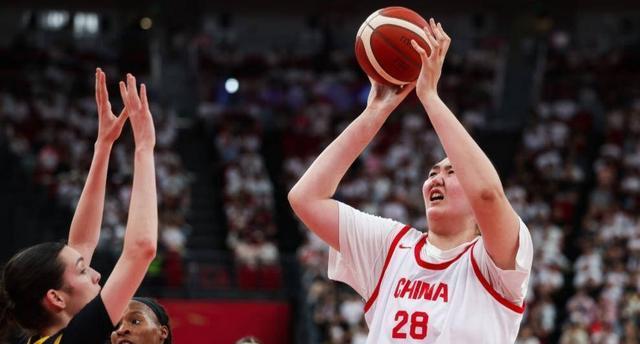 包含Uzi新星战术调整表现惊艳，C9未来可期！的词条